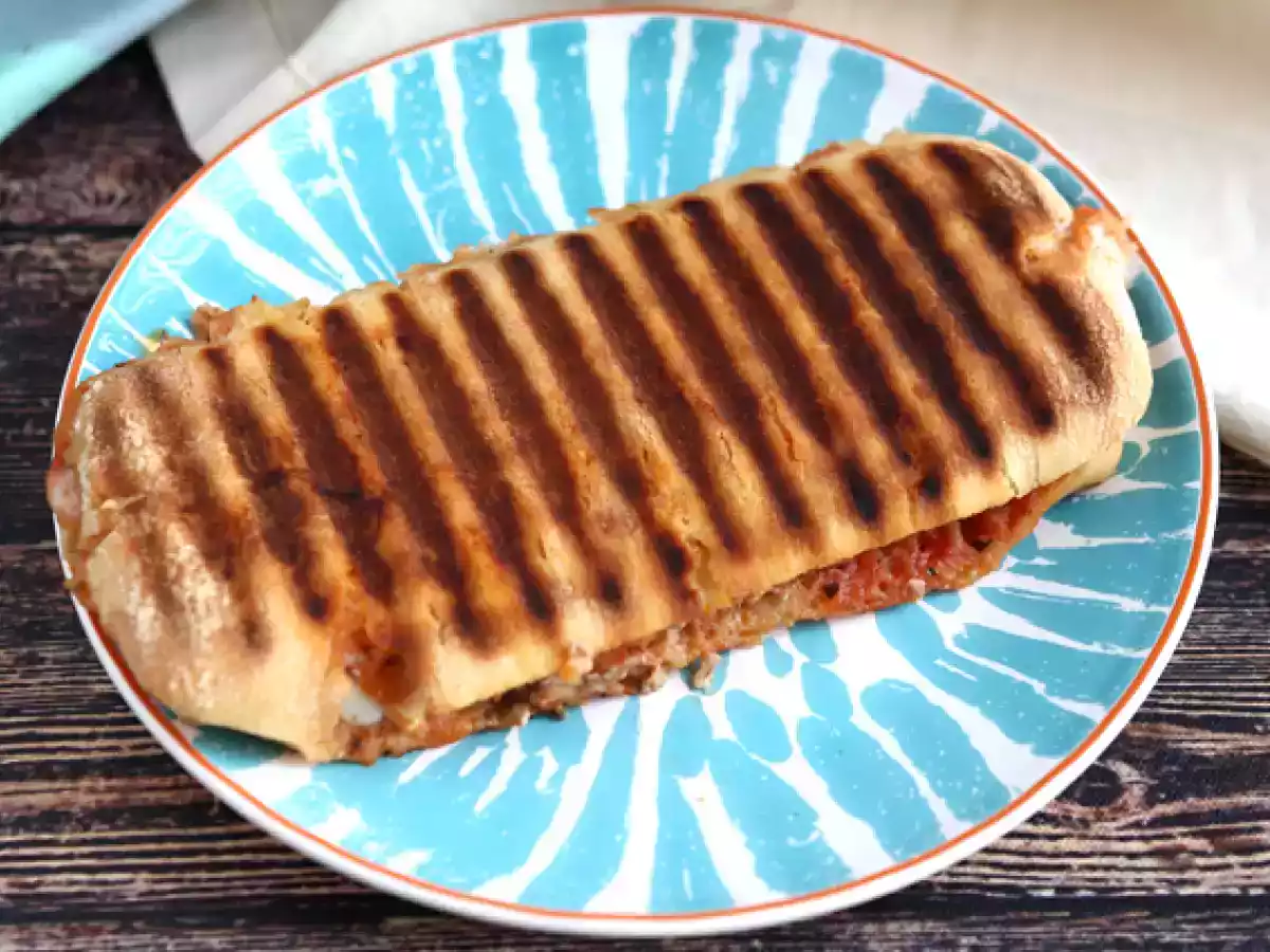 Panini med tun, tomat og kapers - foto 4