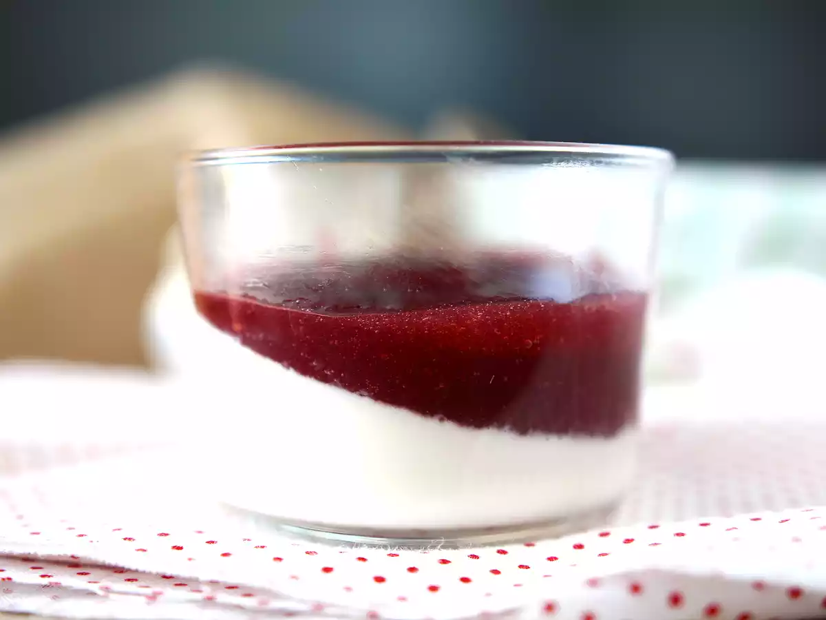 Panna cotta med bærcoulis - foto 2
