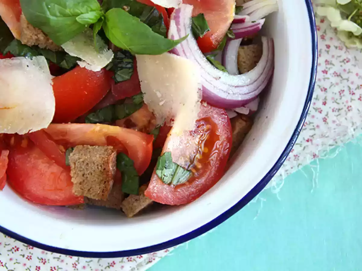 Panzanella-salat