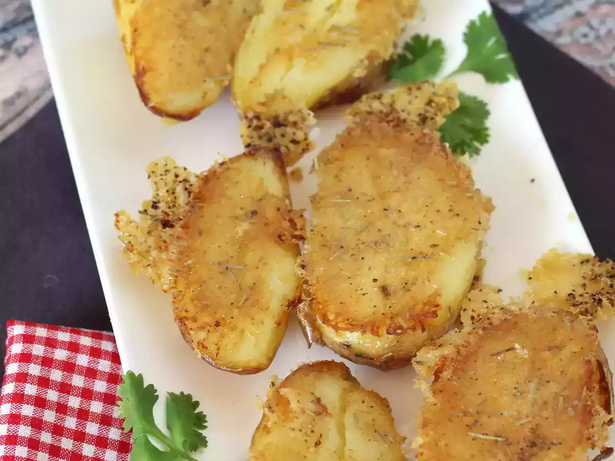 Parmesankartofler, bløde indeni og sprøde udenpå! - foto 2