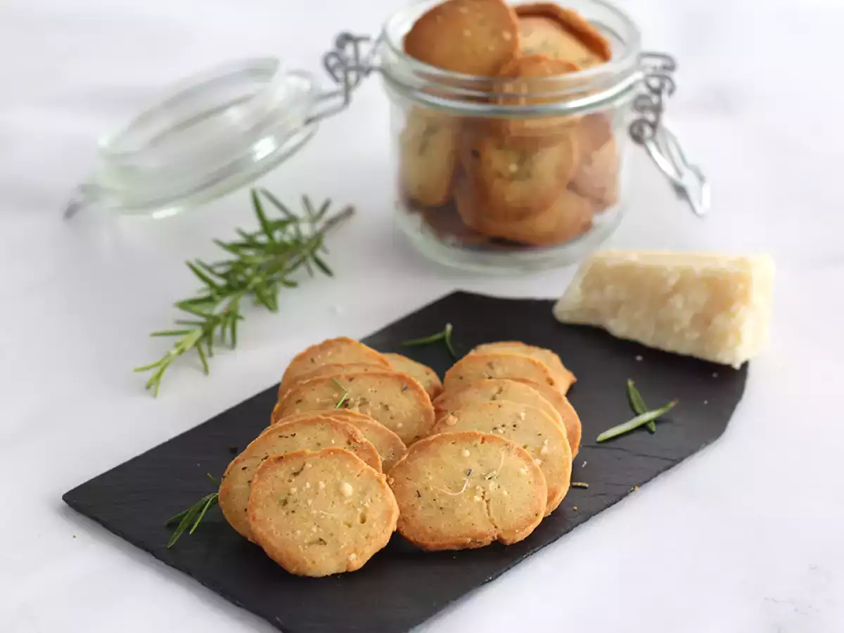 Parmesankiks med aromatiske urter - foto 2