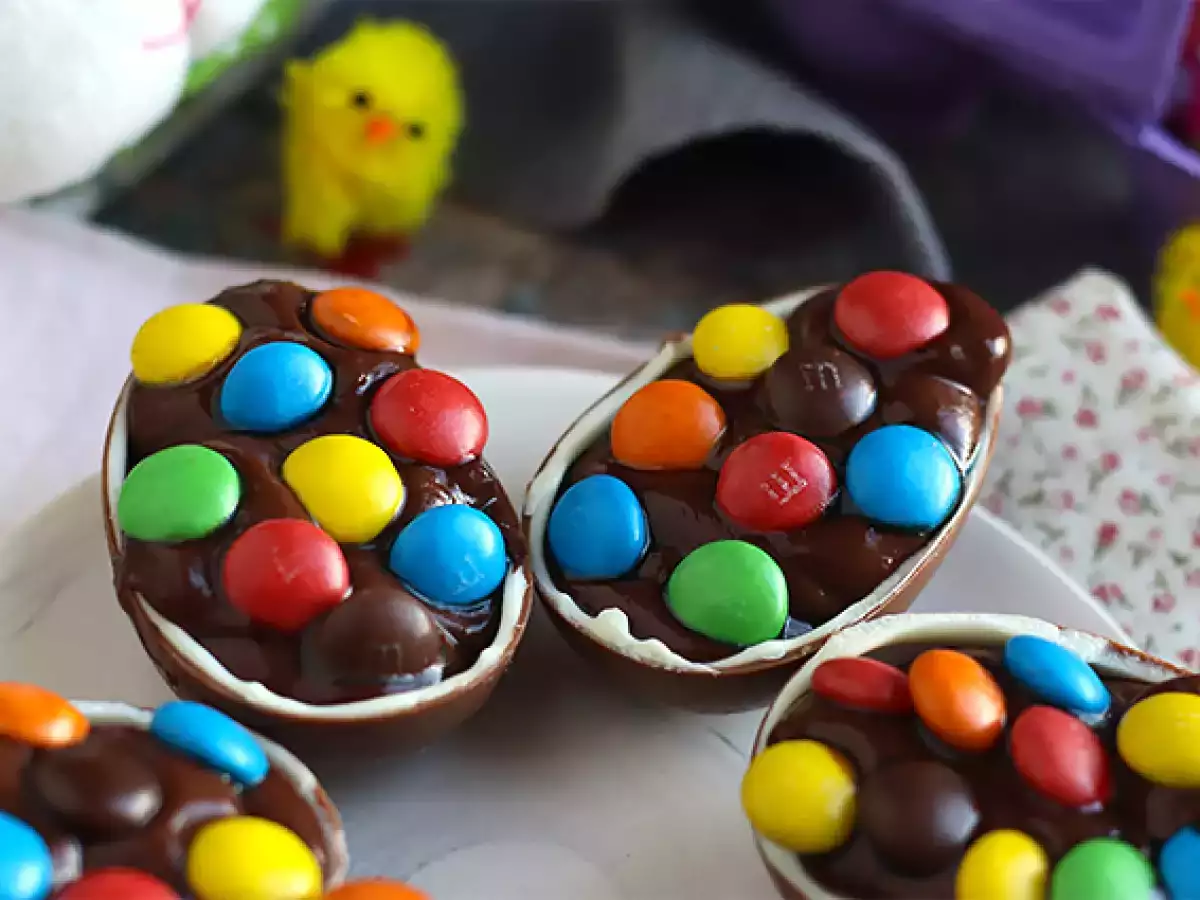 Påskeæg fyldt med chokoladecreme og M&M's - foto 4