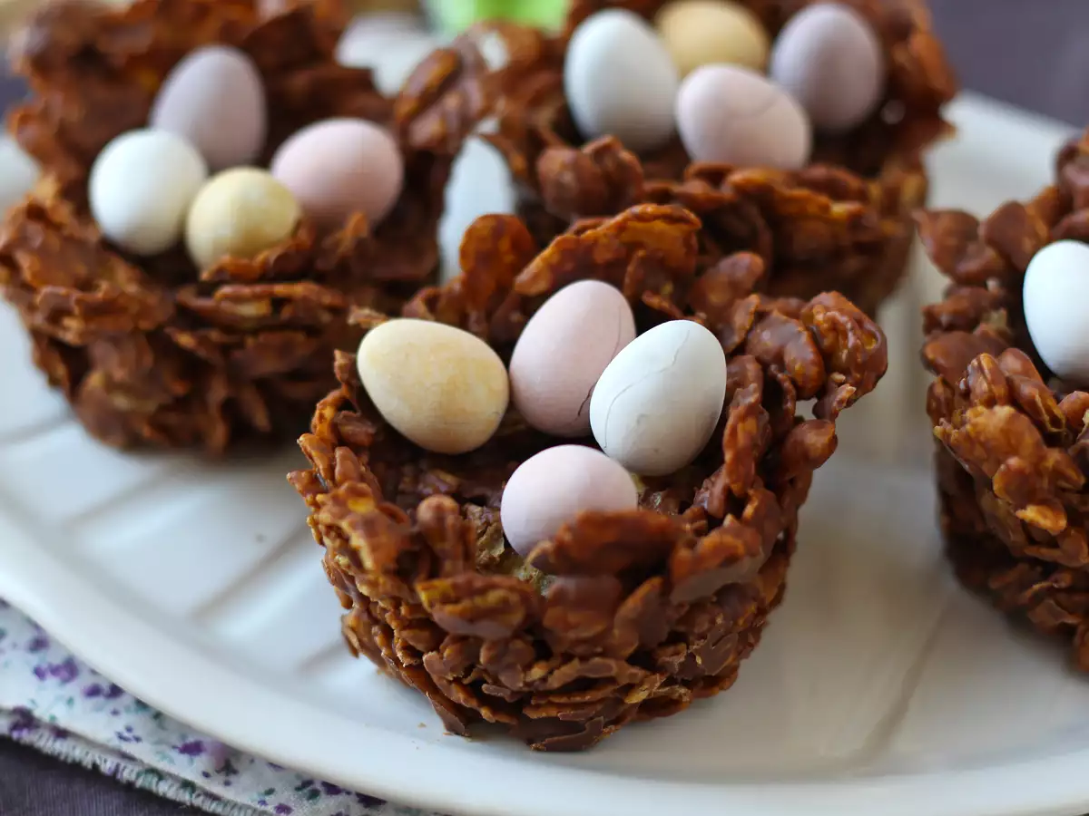 Påskereder af chokolade og cornflakes - foto 3