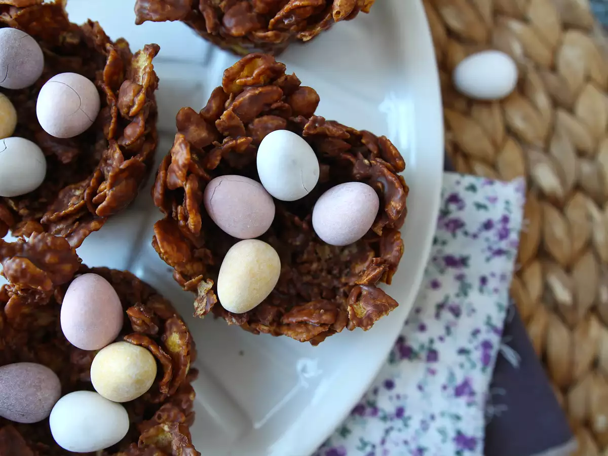 Påskereder af chokolade og cornflakes - foto 5