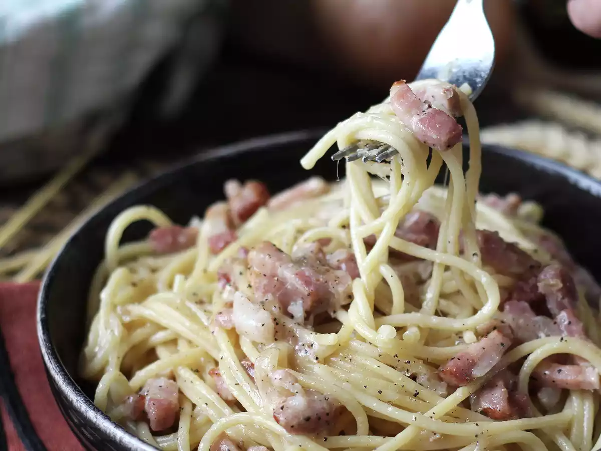 Pasta med bacon: nem, billig og cremet - foto 3