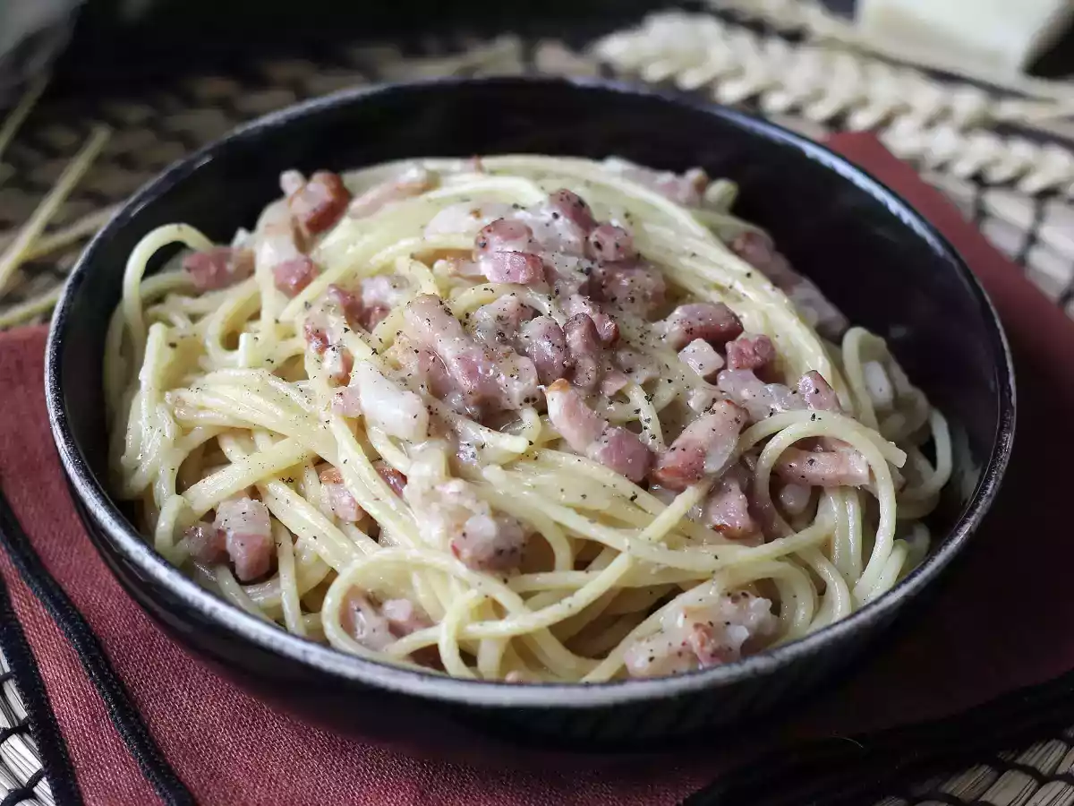 Pasta med bacon: nem, billig og cremet - foto 4