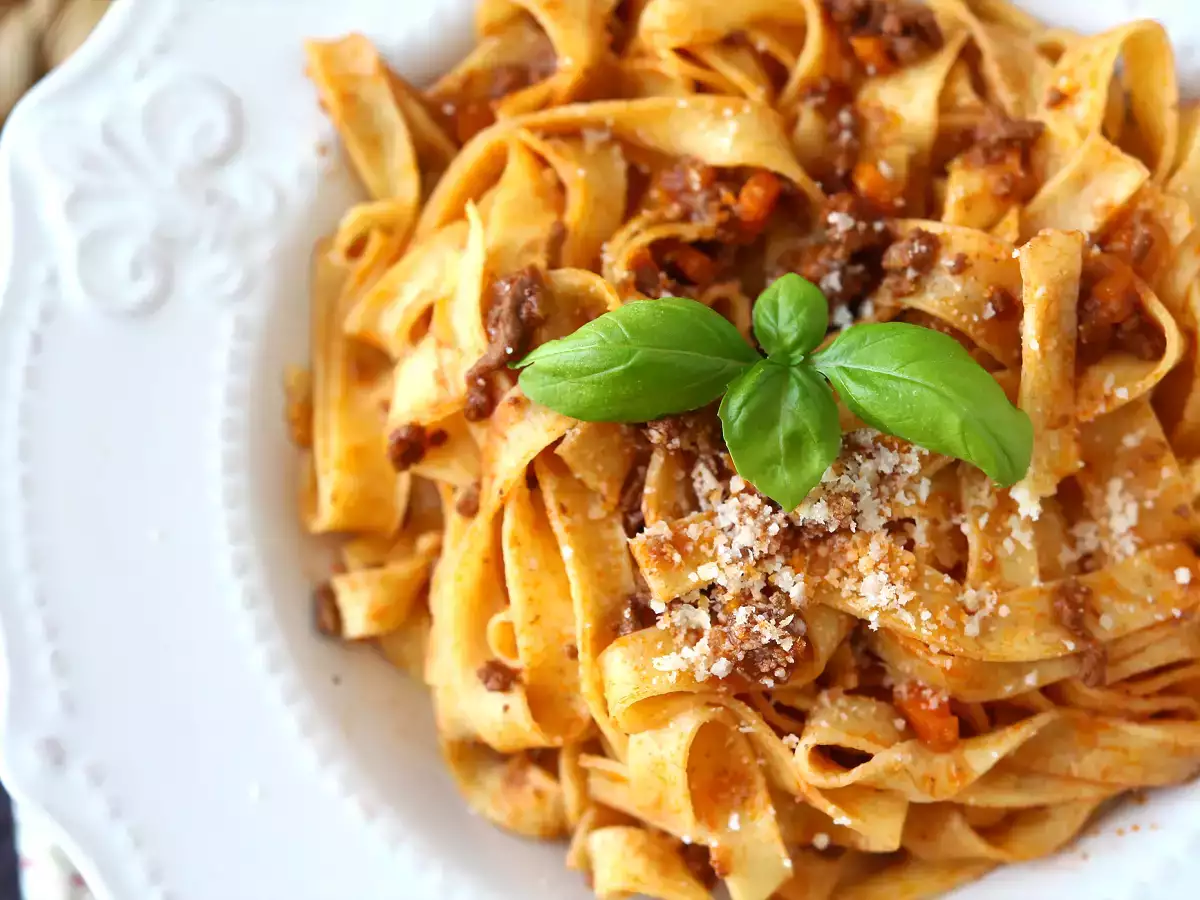 Pasta med bolognesesauce - tagliatelle al ragù alla bolognese - foto 4
