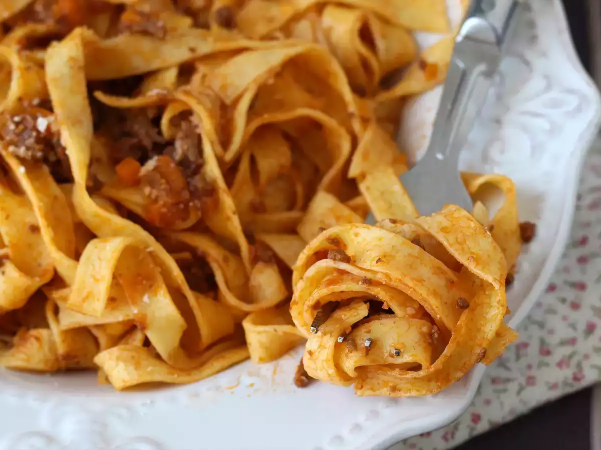 Pasta med bolognesesauce - tagliatelle al ragù alla bolognese - foto 7