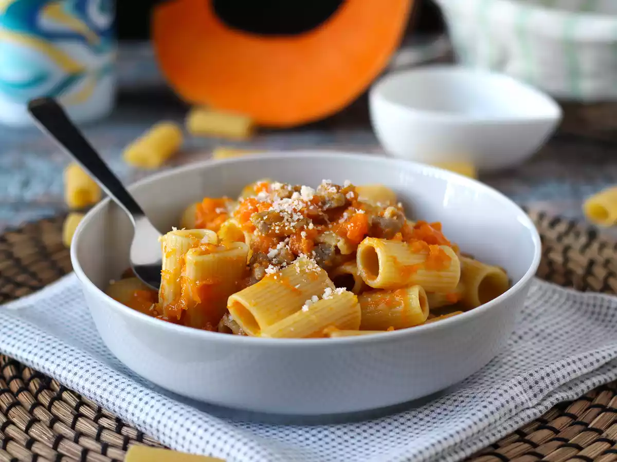 Pasta med græskar og pølse - foto 2