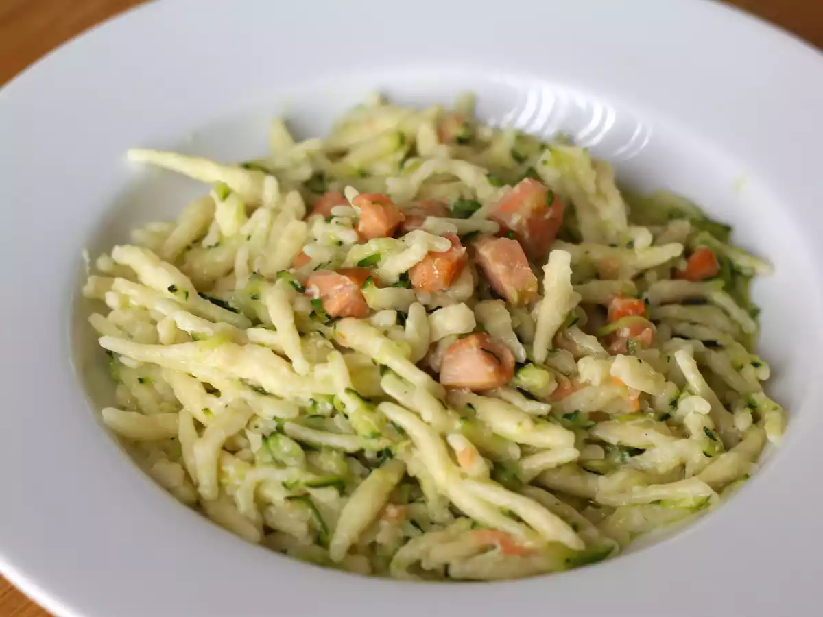 Pasta med laks og courgetter - foto 2