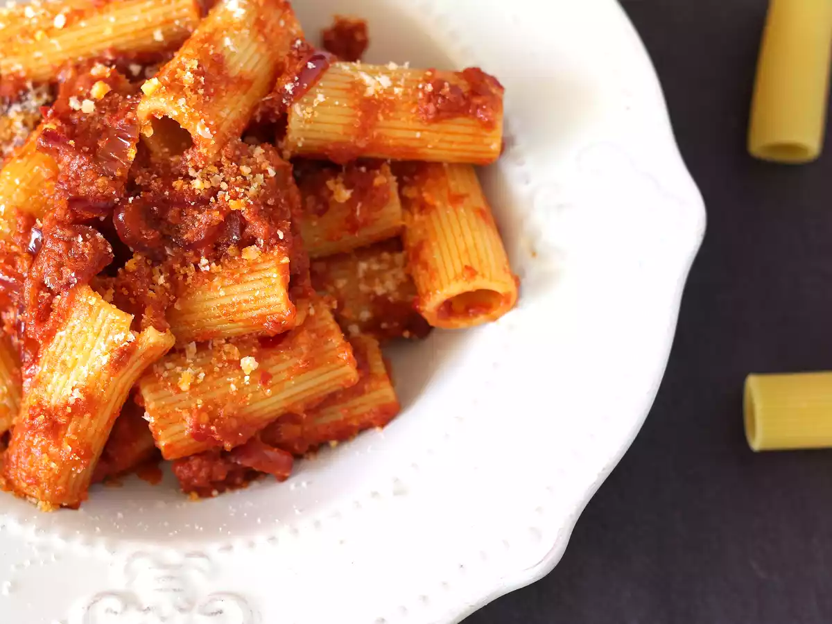 Pasta med 'Nduja, en pastaret fra Calabrien, der er nem at lave - foto 2