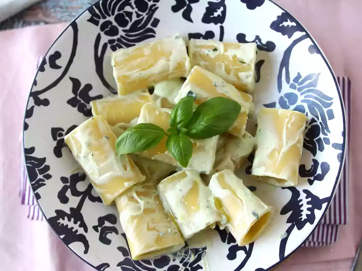 Pasta med ricottacreme og basilikum - foto 4