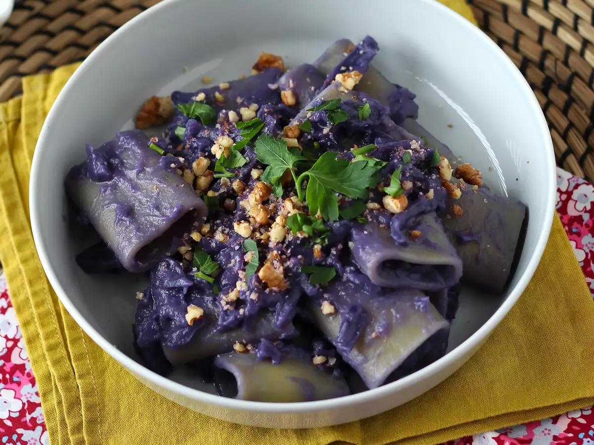 Pasta med rødkål og valnødder – en flot og nem pastaret - foto 5