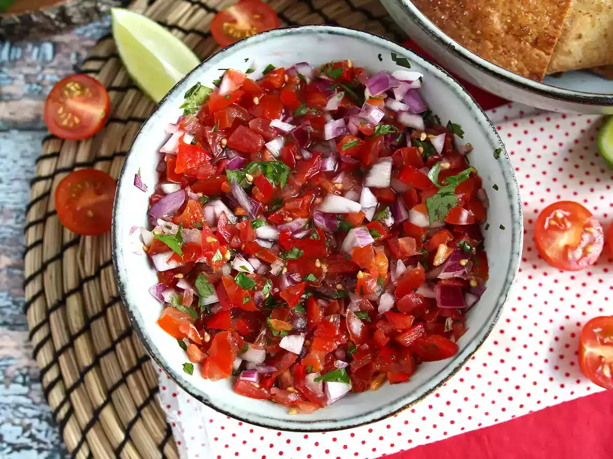 Pico de gallo og hjemmelavede tortillachips - foto 6