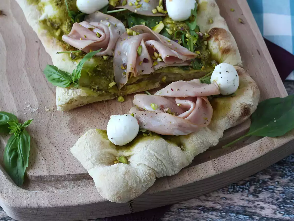 Pinsa med pesto og mortadella, klar på 10 minutter! - foto 4