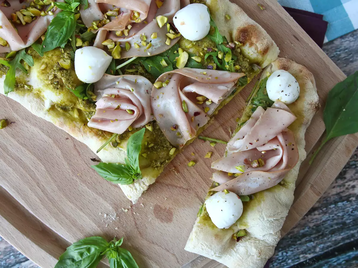 Pinsa med pesto og mortadella, klar på 10 minutter! - foto 7