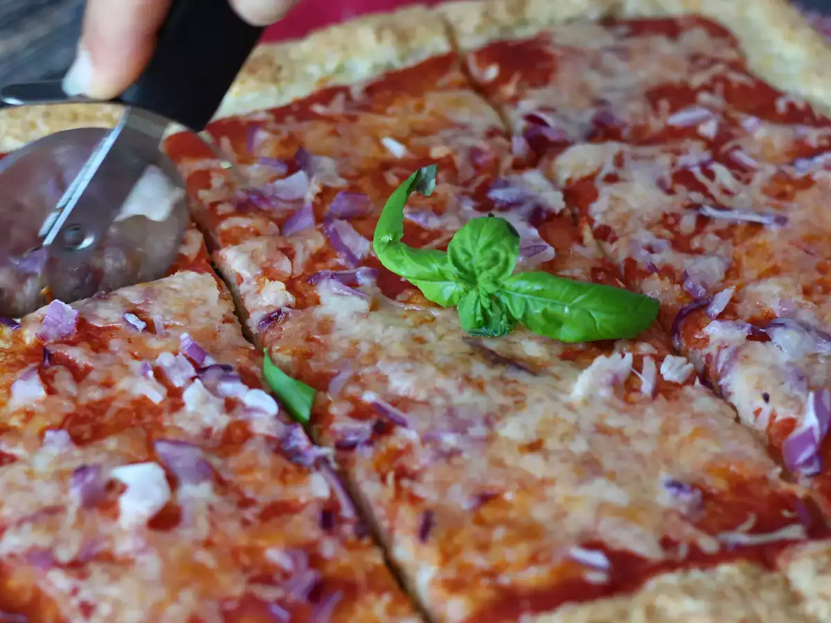 Pizza med hytteost - foto 6