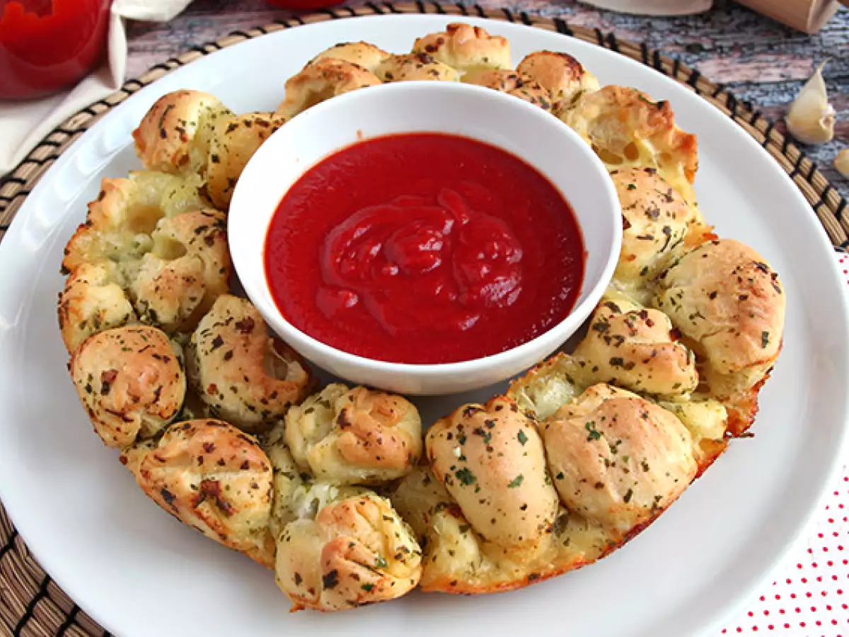 Pizzakrone fyldt med mozzarella - foto 2