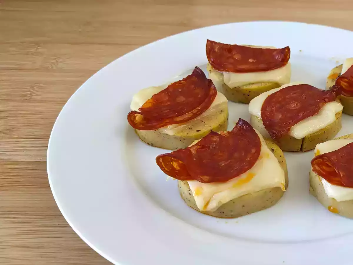 Polenta-crostini med scamorza-ost og pepperoni - foto 3