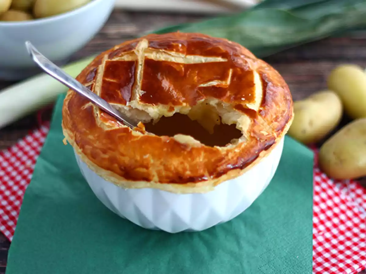 Porre- og kartoffelsuppe med butterdej - foto 3