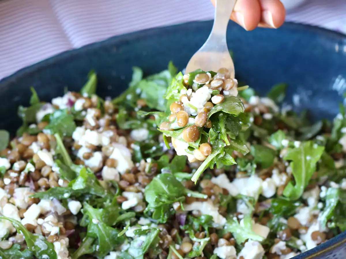 Proteinrig linsesalat med hytteost – nem og hurtig - foto 3