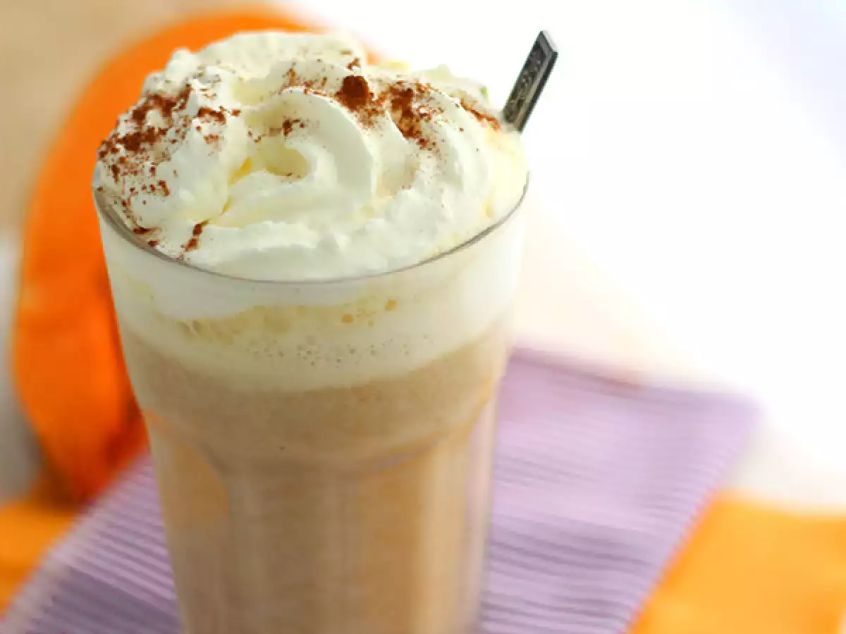 Pumpkin spice latte med græskarpuré - foto 3