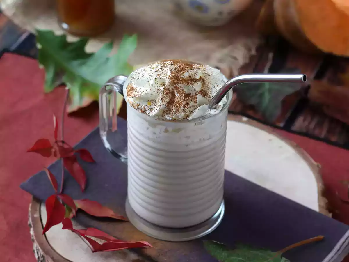 Pumpkin spice latte med hjemmelavet græskarsirup! - foto 2