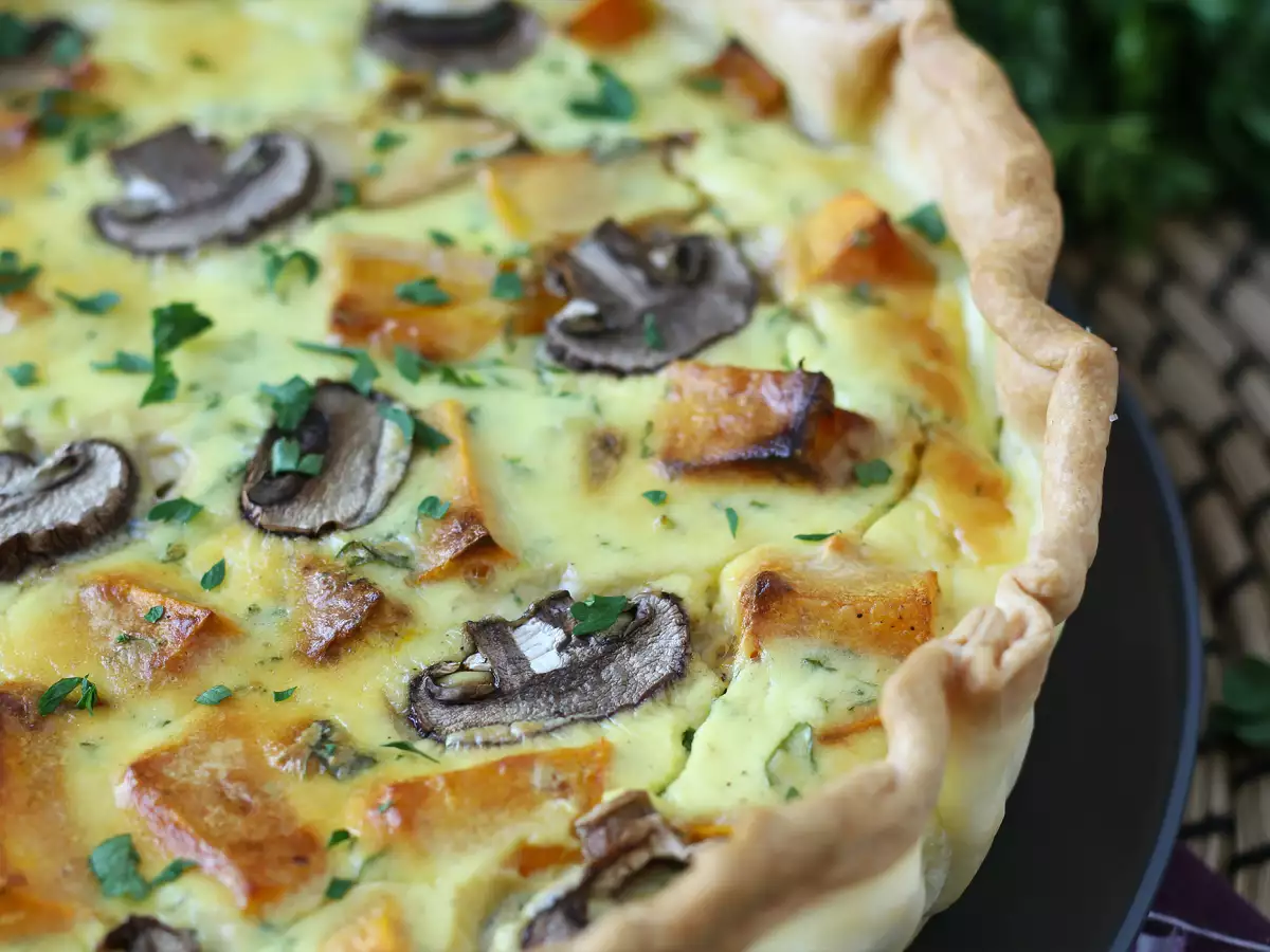 Quiche med svampe og hokkaidogræskar - foto 4