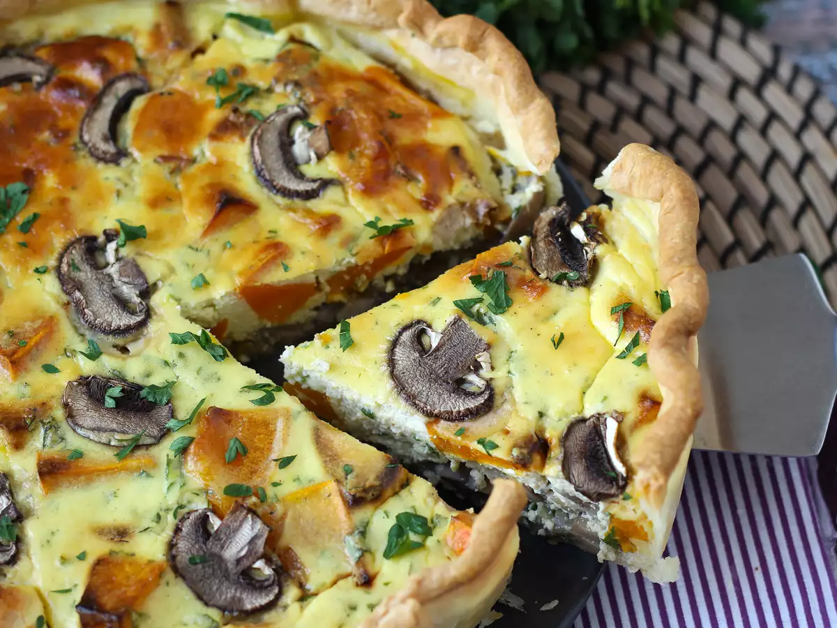 Quiche med svampe og hokkaidogræskar - foto 7