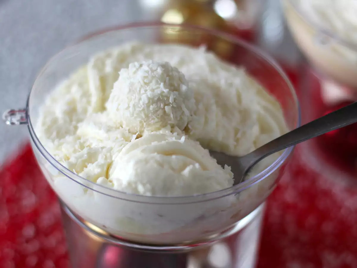 Raffaello-inspireret kokosdessert uden bagning – en eventyrlig dessert i en snekugle - foto 5