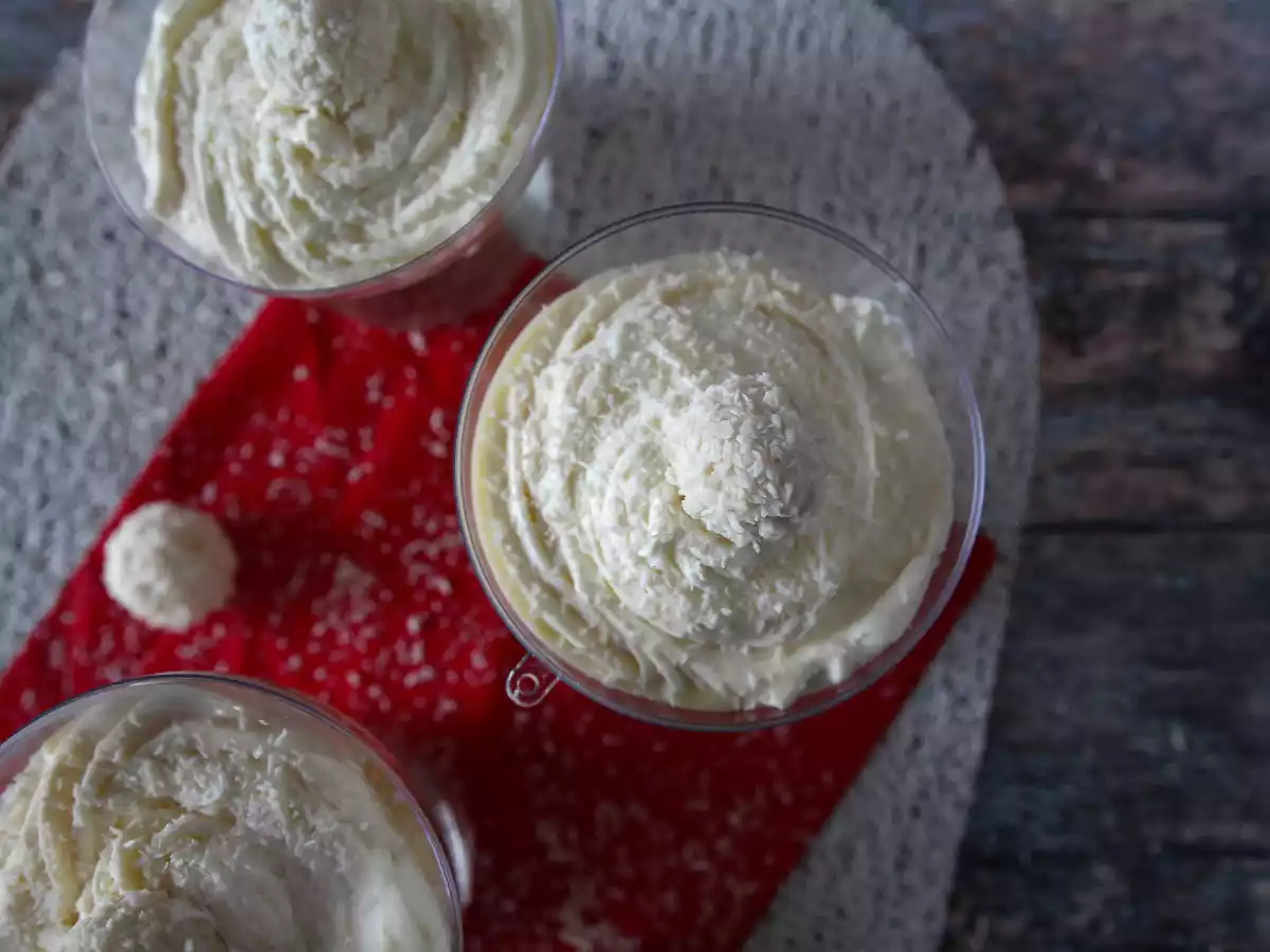 Raffaello-kokosnødder uden bagning - en eventyrlig dessert i en snekugle - foto 4