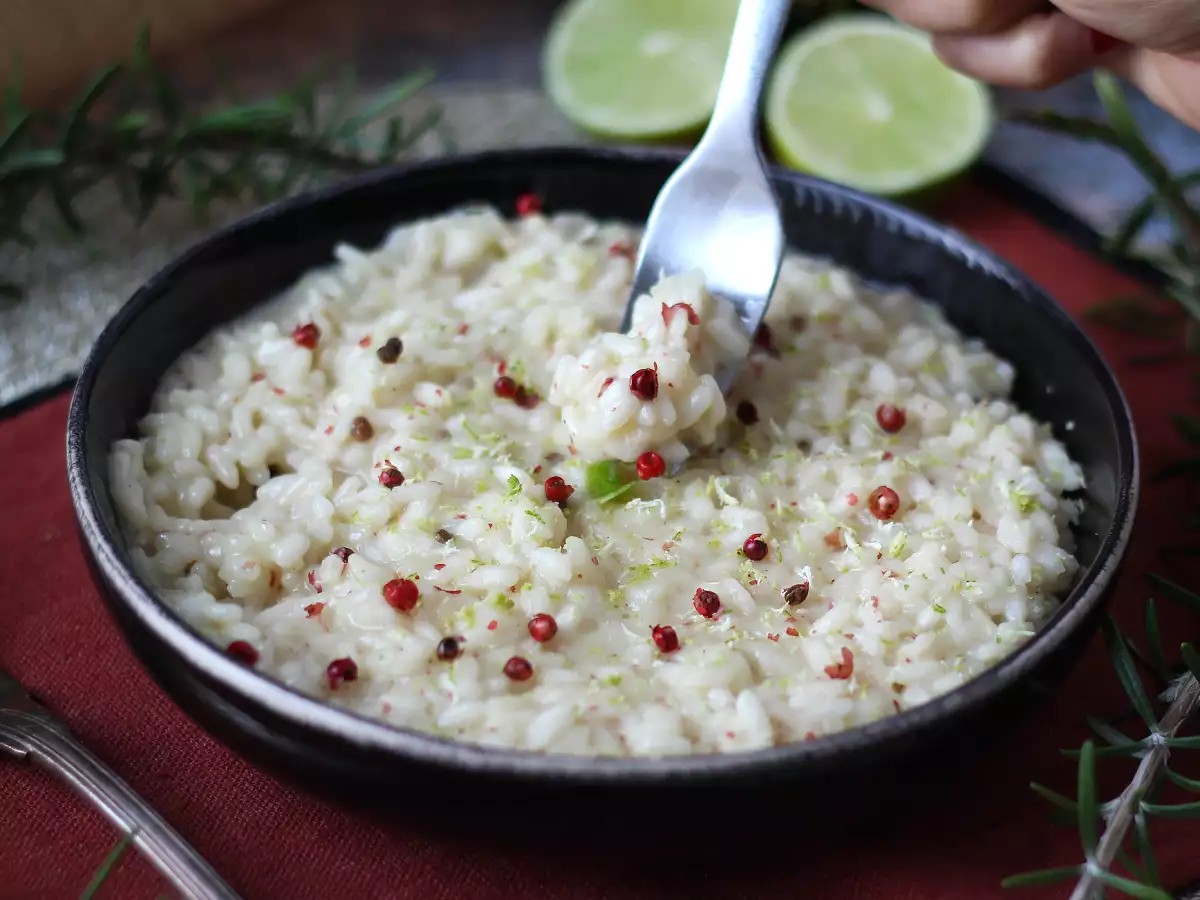 Risotto med lime og pink peber: elegant vegetarisk opskrift til særlige middage
