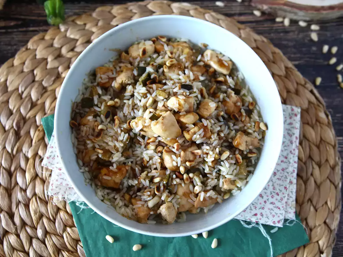 Rissalat med kylling, courgette, pinjekerner og balsamicoglace - foto 3