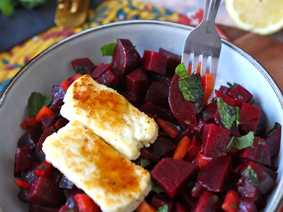 Rødbede-salat med grillet halloumi - foto 2