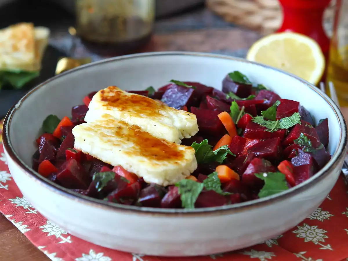 Rødbede-salat med grillet halloumi - foto 3