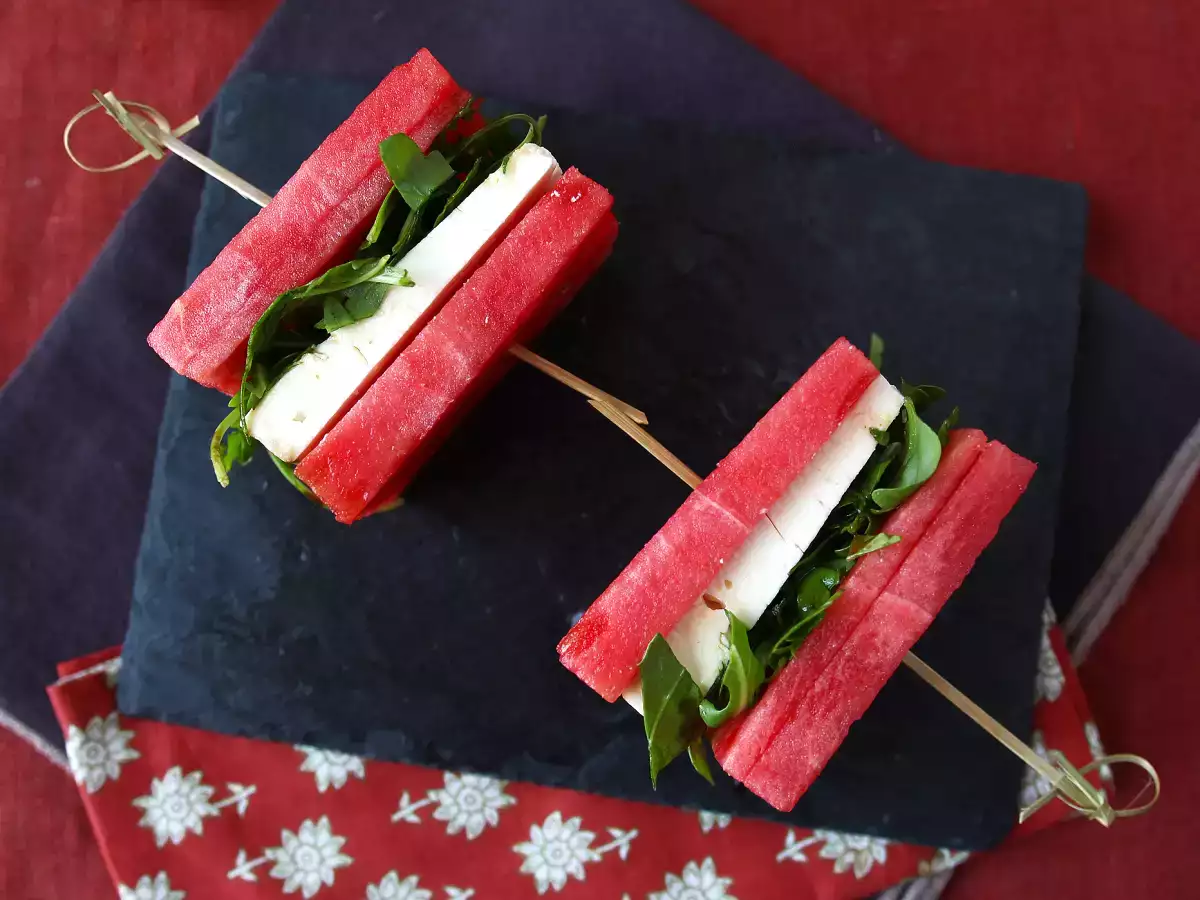 Rucola-sandwich med vandmelon og feta, sommerens friskeste virale opskrift!