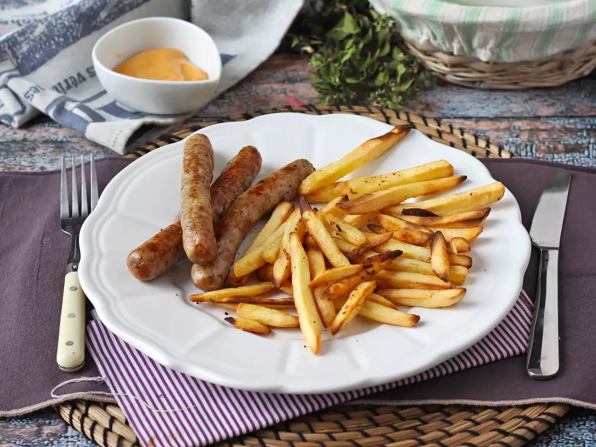 Sådan tilbereder du pølser i en airfryer - foto 5