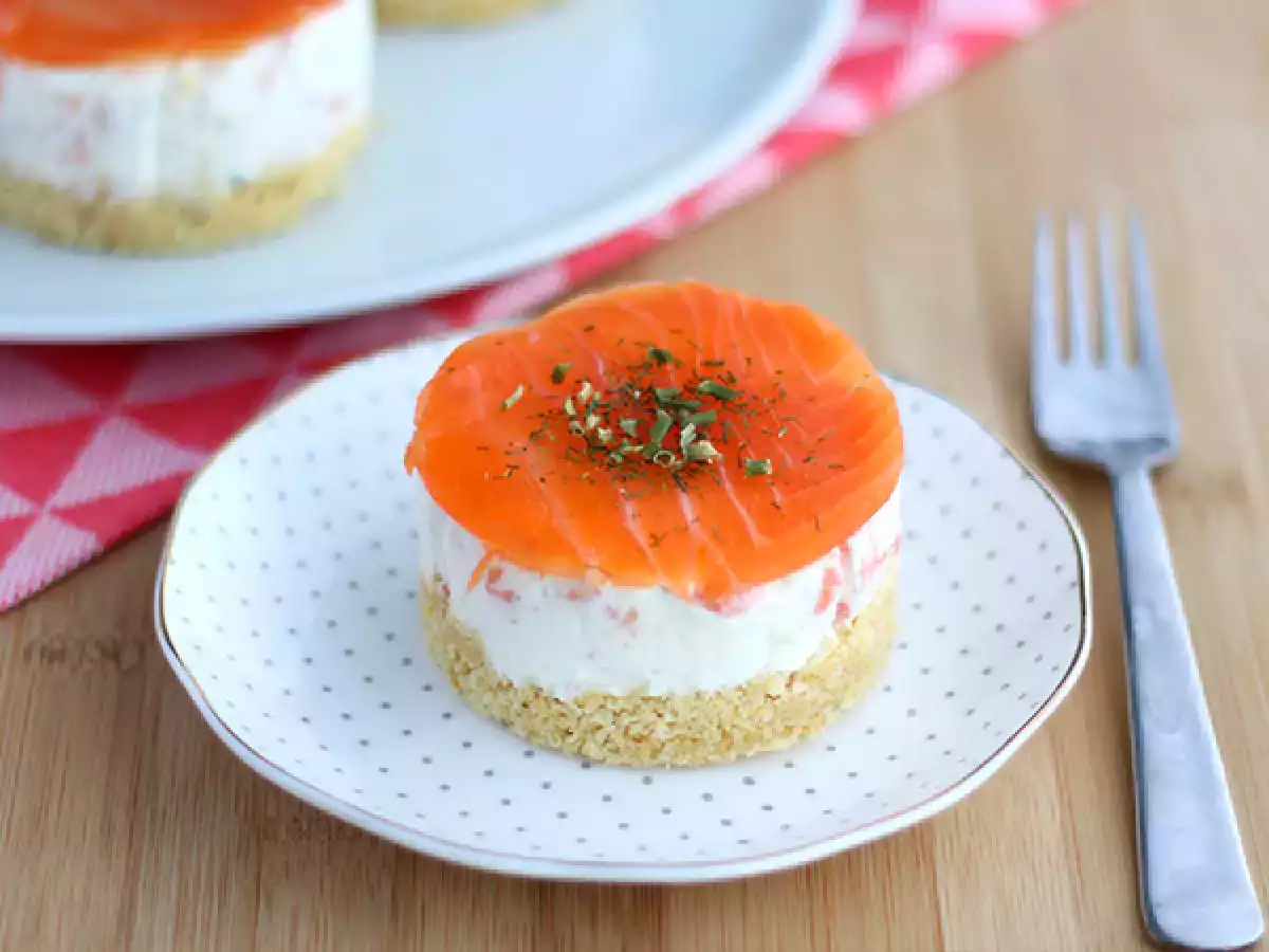 Salte cheesecakes med røget laks