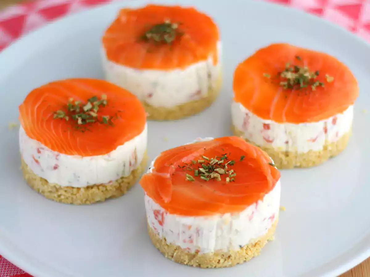 Salte cheesecakes med røget laks - foto 2