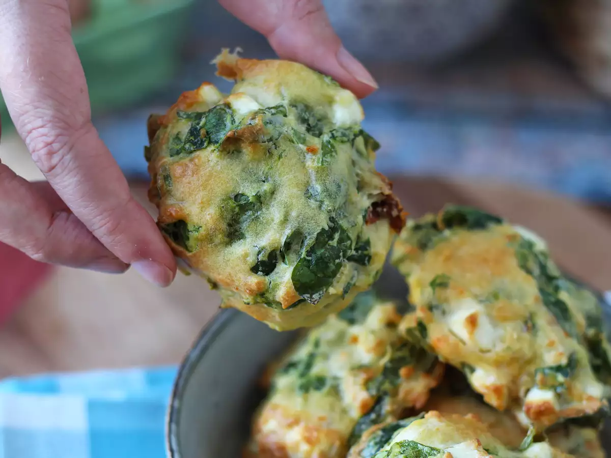 Salte kager med feta, tørrede tomater og spinat - foto 3