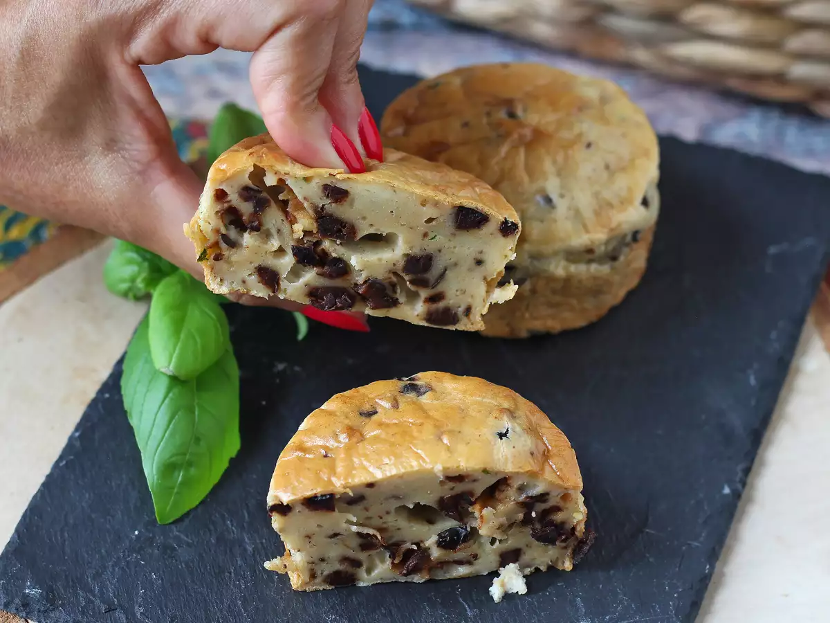 Salte muffins med oliven og Philadelphia i airfryer - foto 7
