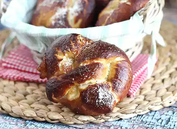 Saltkringler med mozzarella og rosmarin