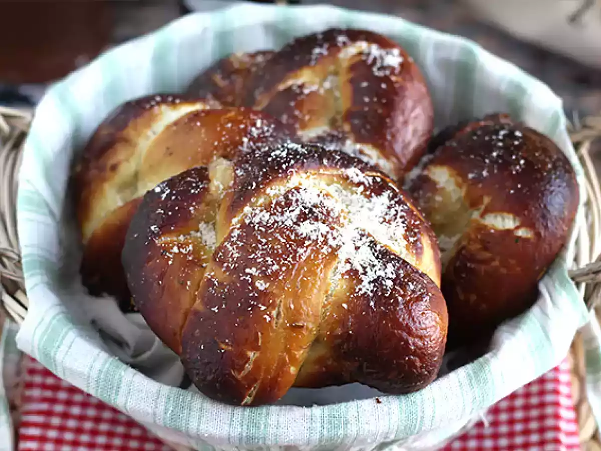 Saltkringler med mozzarella og rosmarin - foto 4