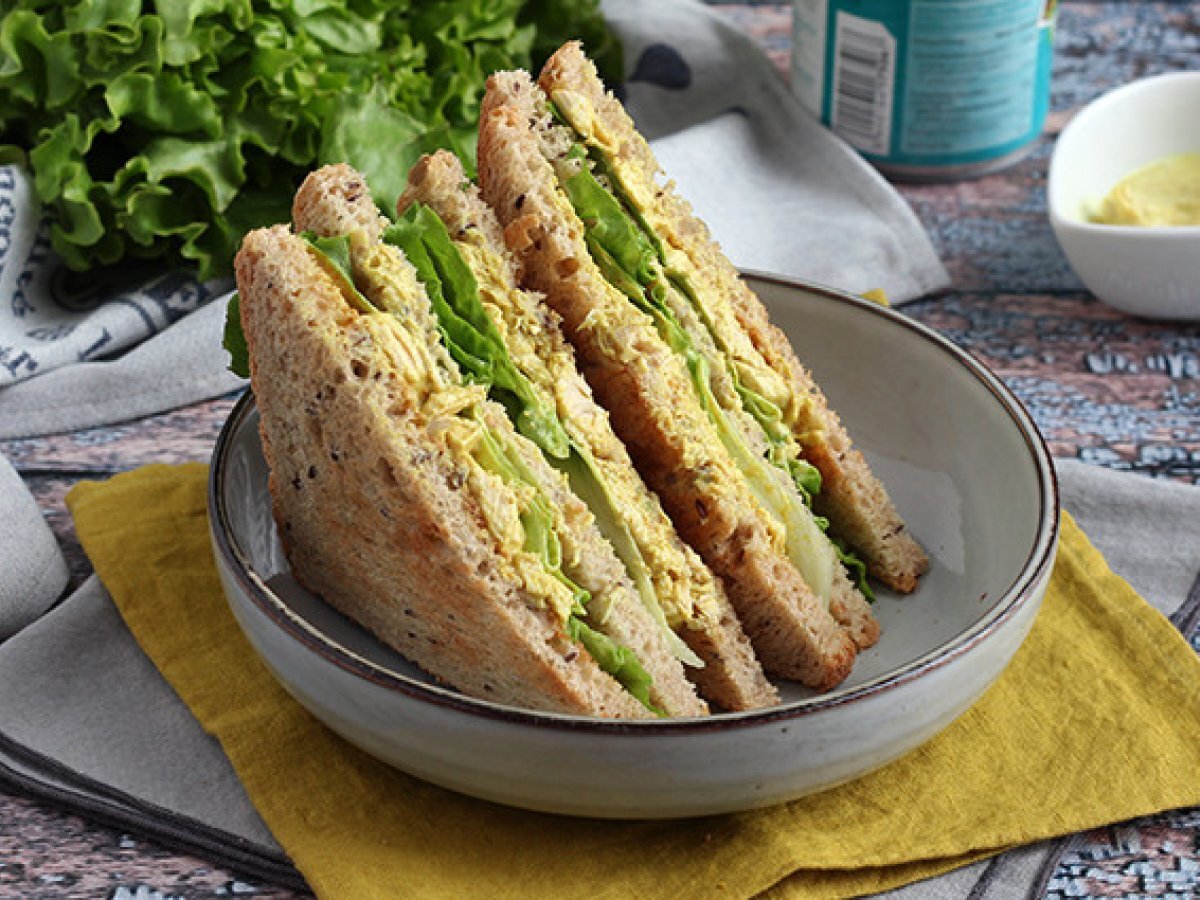 Sandwich med kylling i karry