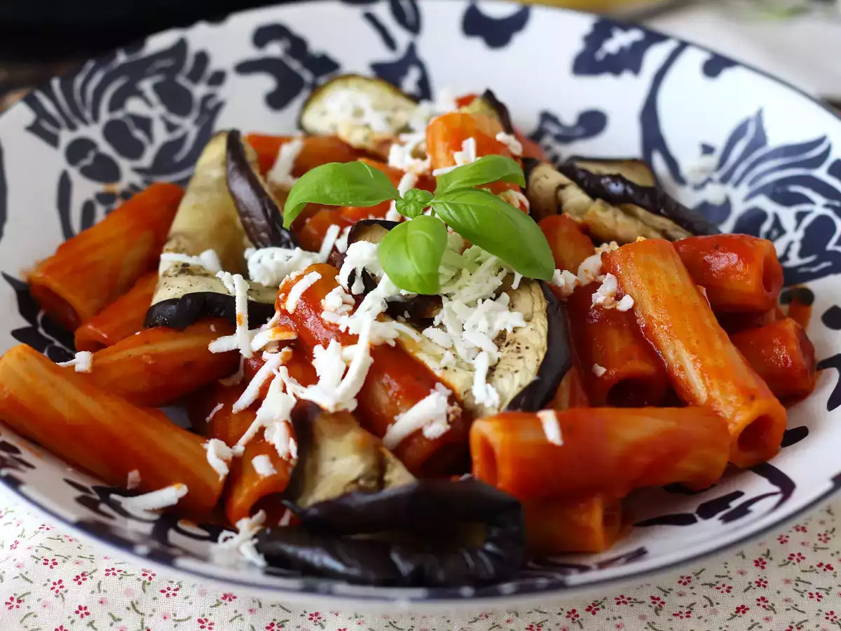 Siciliansk pasta med aubergine – den nemme og lette version – Pasta alla Norma - foto 5