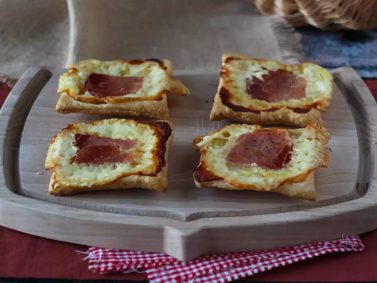 Små tarteletter med raclettesmag, i individuelle portioner