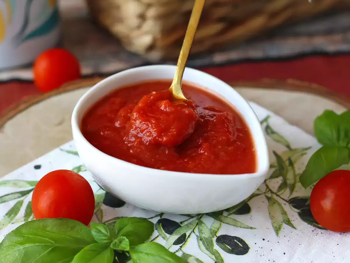 Smagfuld rå tomatsauce – perfekt til pizza eller pinsa - foto 3