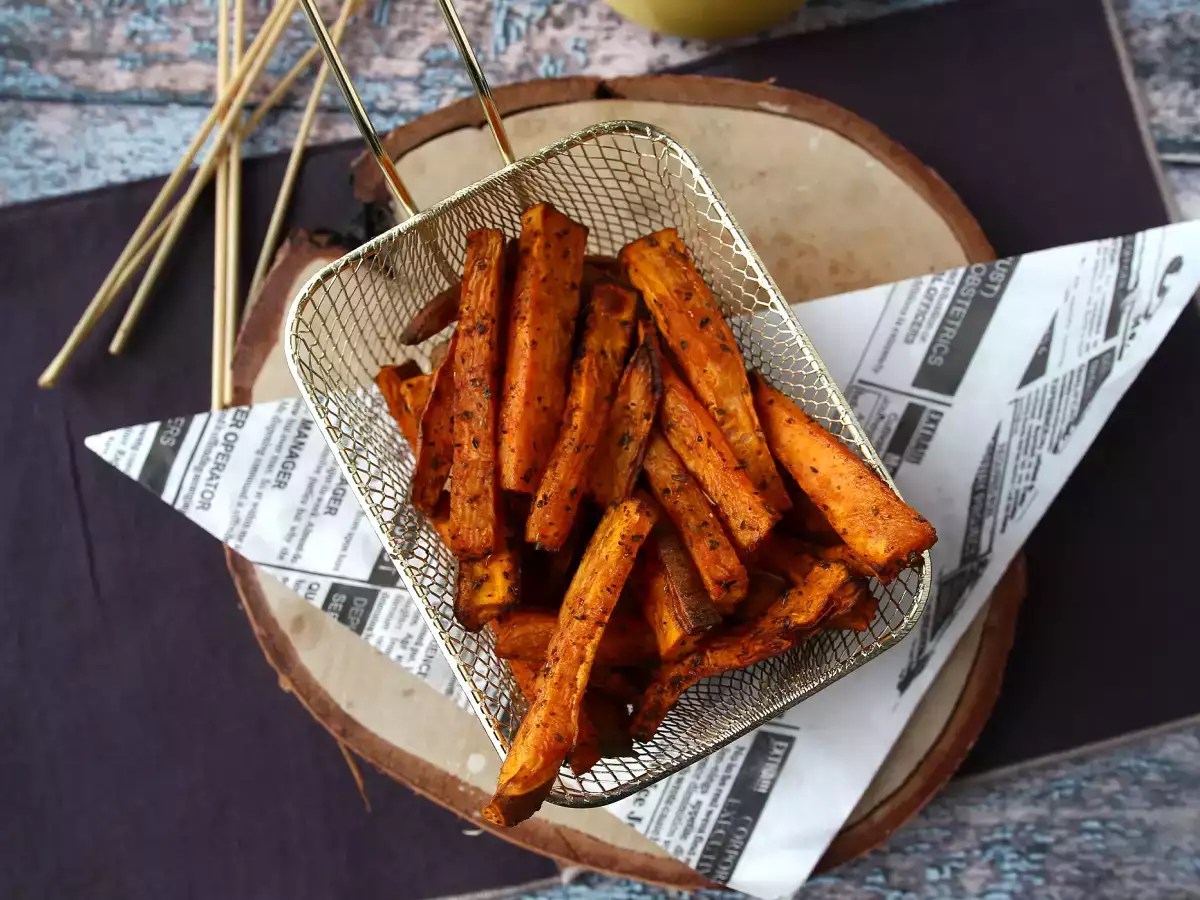 Søde kartoffelfritter i airfryer – sprøde udenpå og bløde indeni! - foto 2
