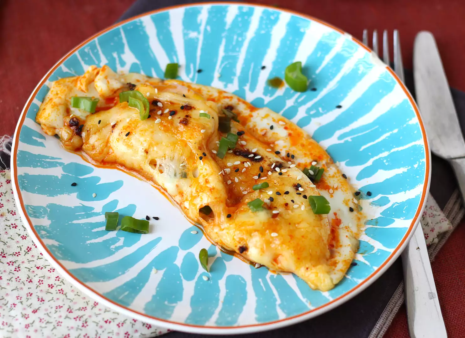 Spejlæg med honning og mozzarella, den søde, salte og krydrede ekspresmorgenmad!