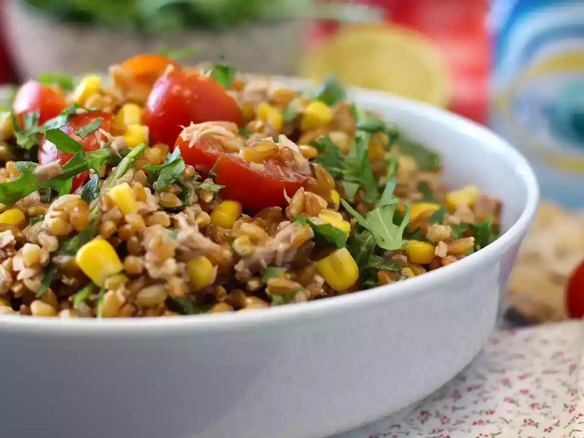 Spelt- og tunsalat: let, velsmagende og perfekt opskrift året rundt - foto 2